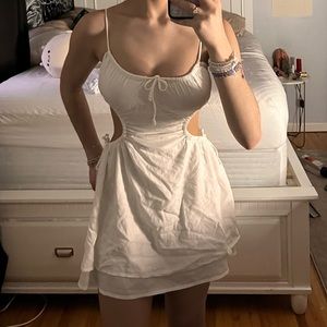 HAZEL BOUTIQUE WHITE SYNCH DRESS